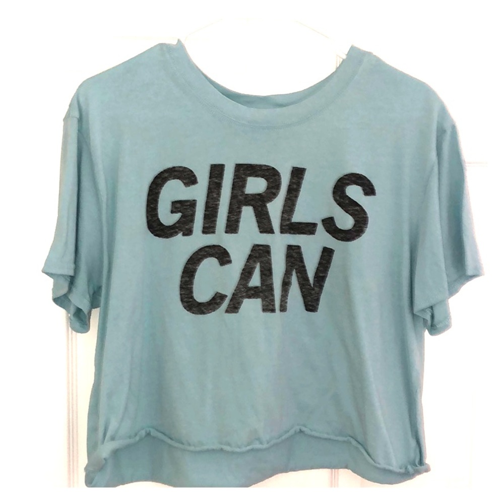 Girls Can Cropped Tee
